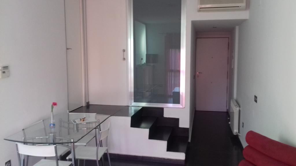 Apartamentos Turisticos Los Angeles Alcazar de San Juan Bagian luar foto