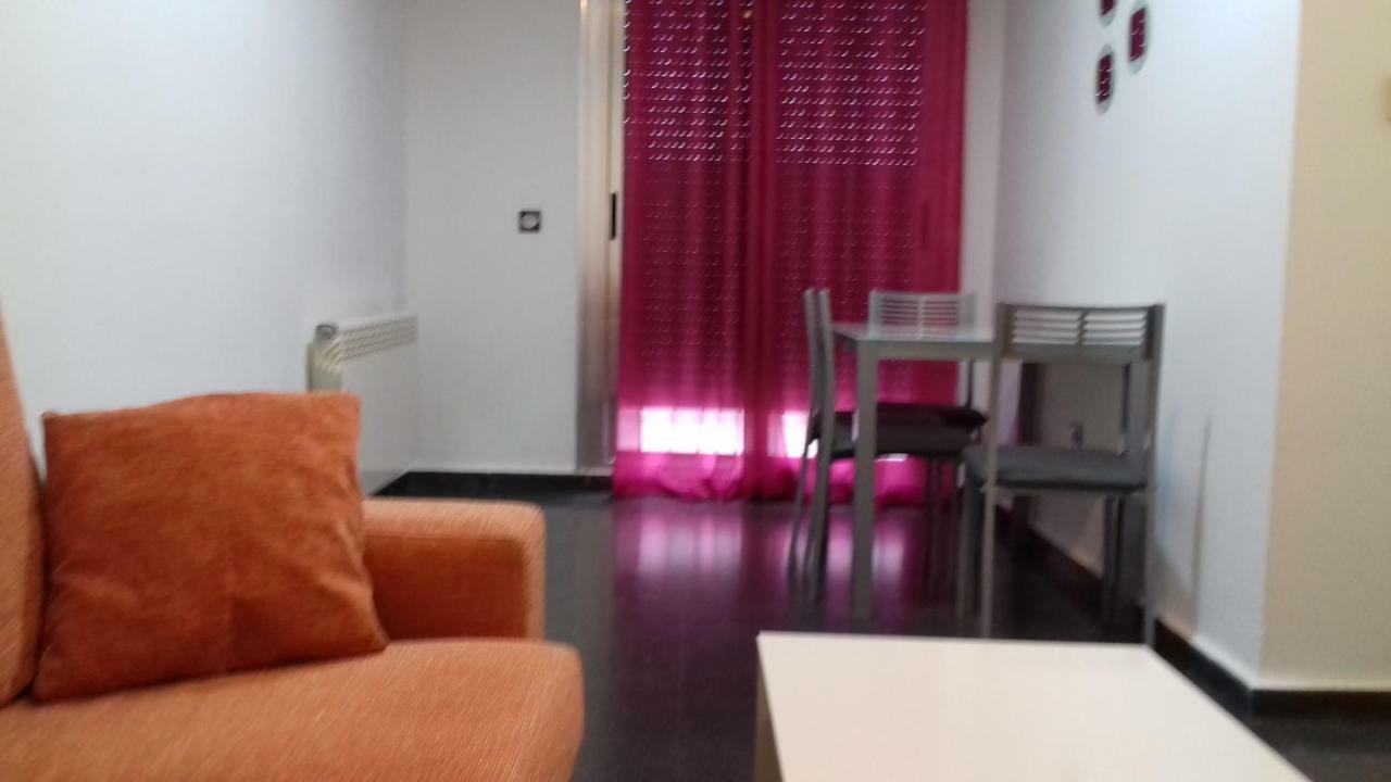 Apartamentos Turisticos Los Angeles Alcazar de San Juan Ruang foto